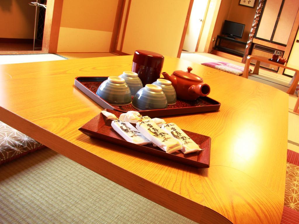 Honkan Gentaroya Hotel Nozawaonsen Habitación foto